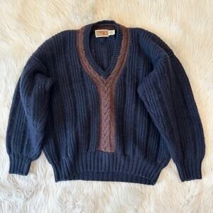 Vintage Men's 80’s/ 90’s Chunky 3D Knit Sweater V Neck 100% Wool Made in Ireland